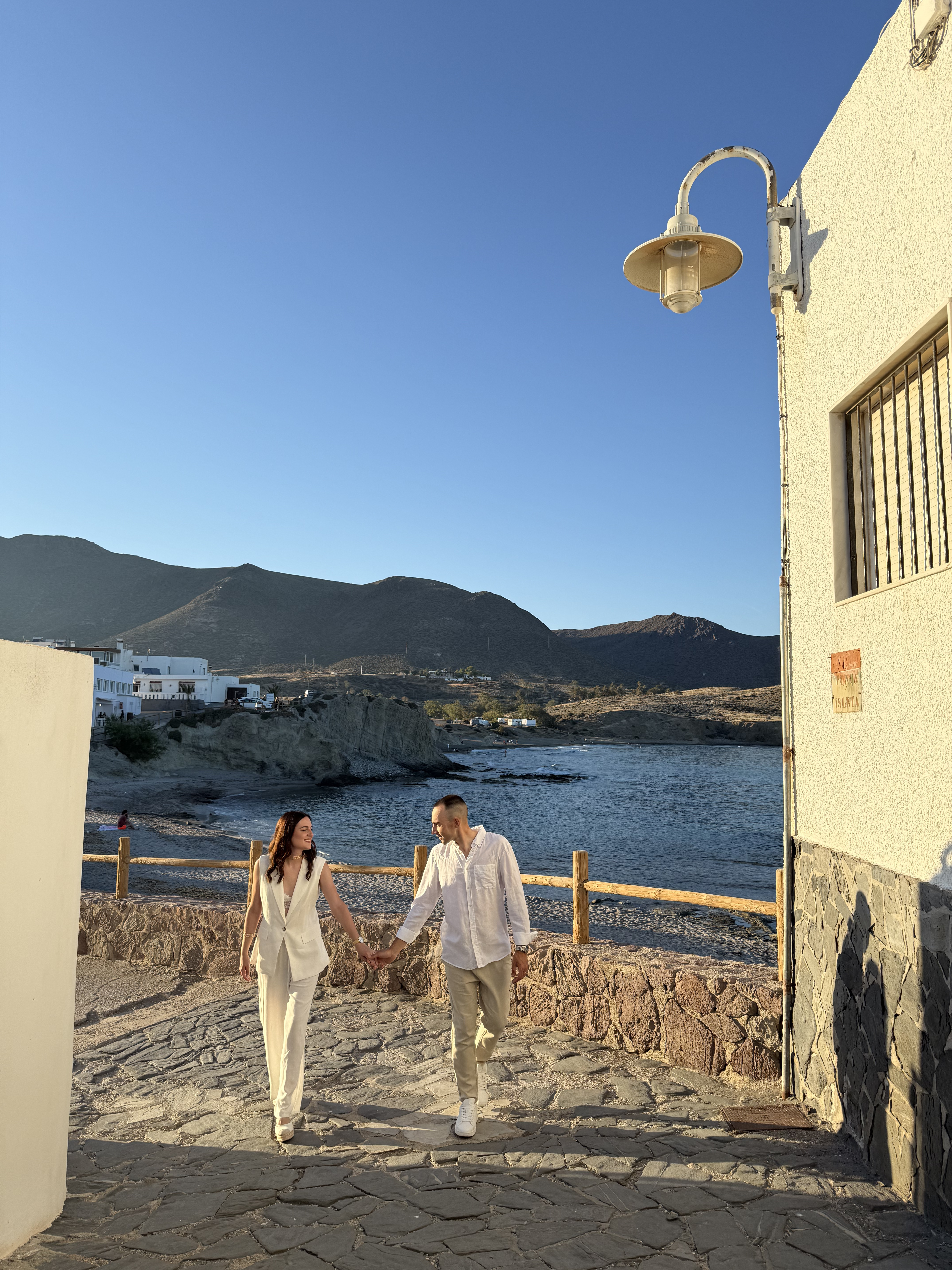 Elena y Miguel